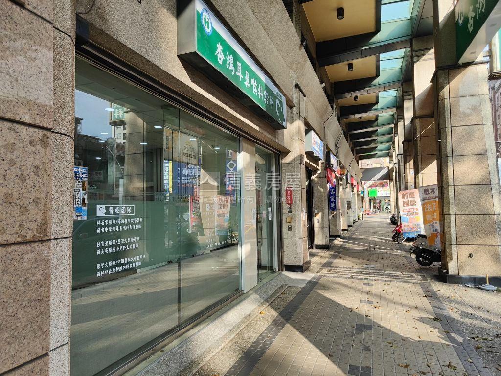 正松竹路朝南店面稀有釋出房屋室內格局與周邊環境