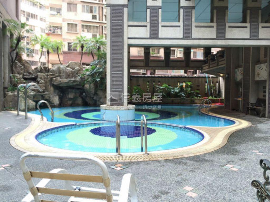 正松竹路朝南店面稀有釋出房屋室內格局與周邊環境