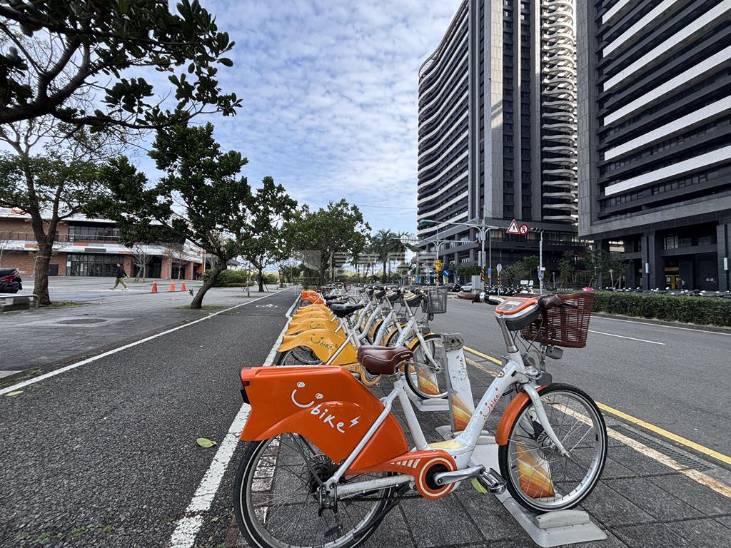 精品海洋都心２房平面車位房屋室內格局與周邊環境