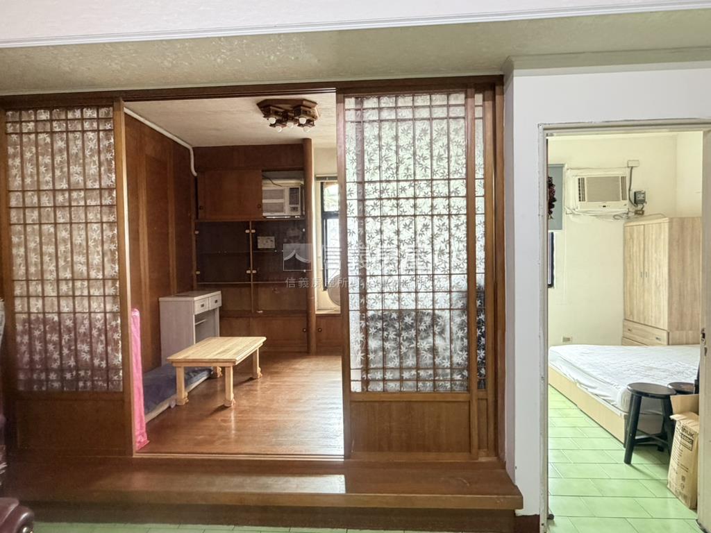 近１８甲重劃區公寓房屋室內格局與周邊環境
