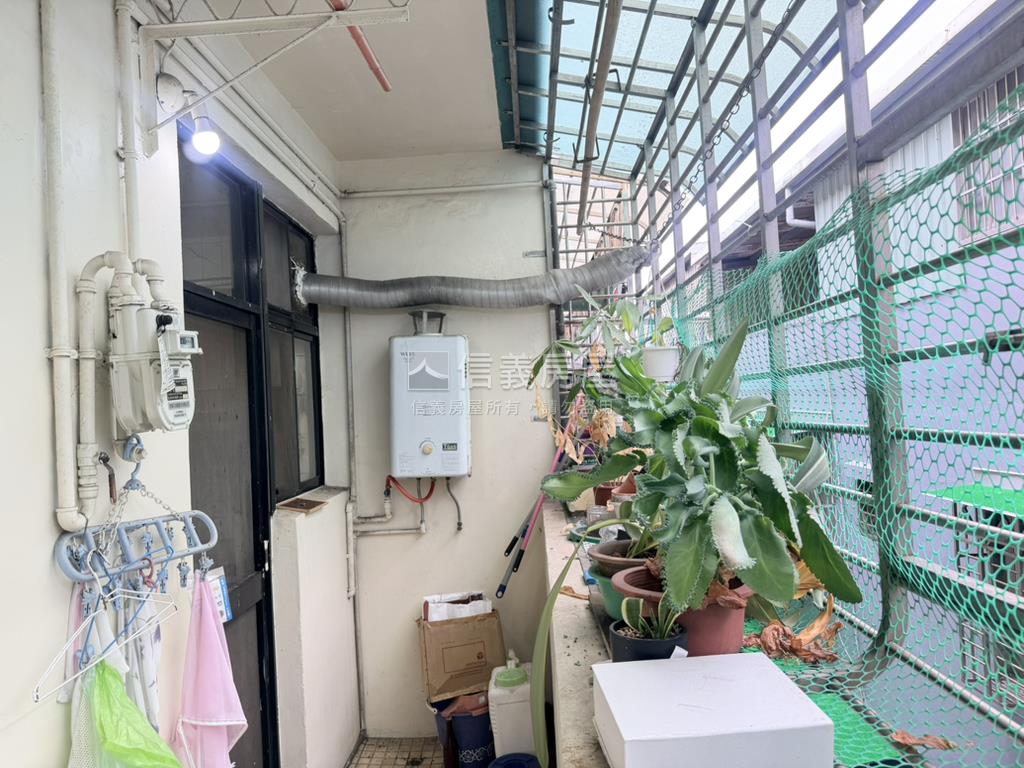 近１８甲重劃區公寓房屋室內格局與周邊環境