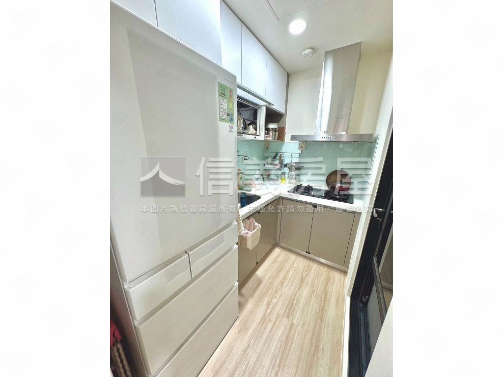 北大品精裝２房平車房屋室內格局與周邊環境