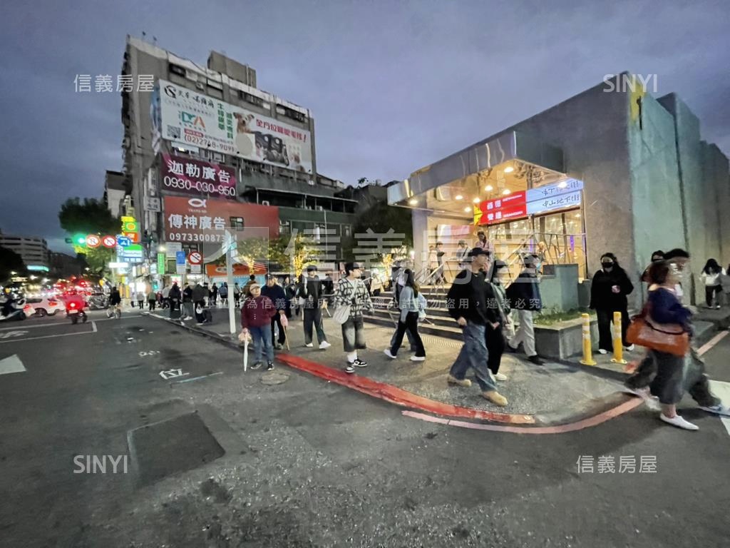 馬偕醫院前金店面房屋室內格局與周邊環境