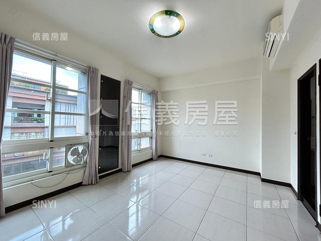 屋況佳近三井震後臨路透天房屋室內格局與周邊環境
