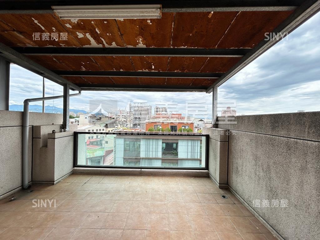 屋況佳近三井震後臨路透天房屋室內格局與周邊環境