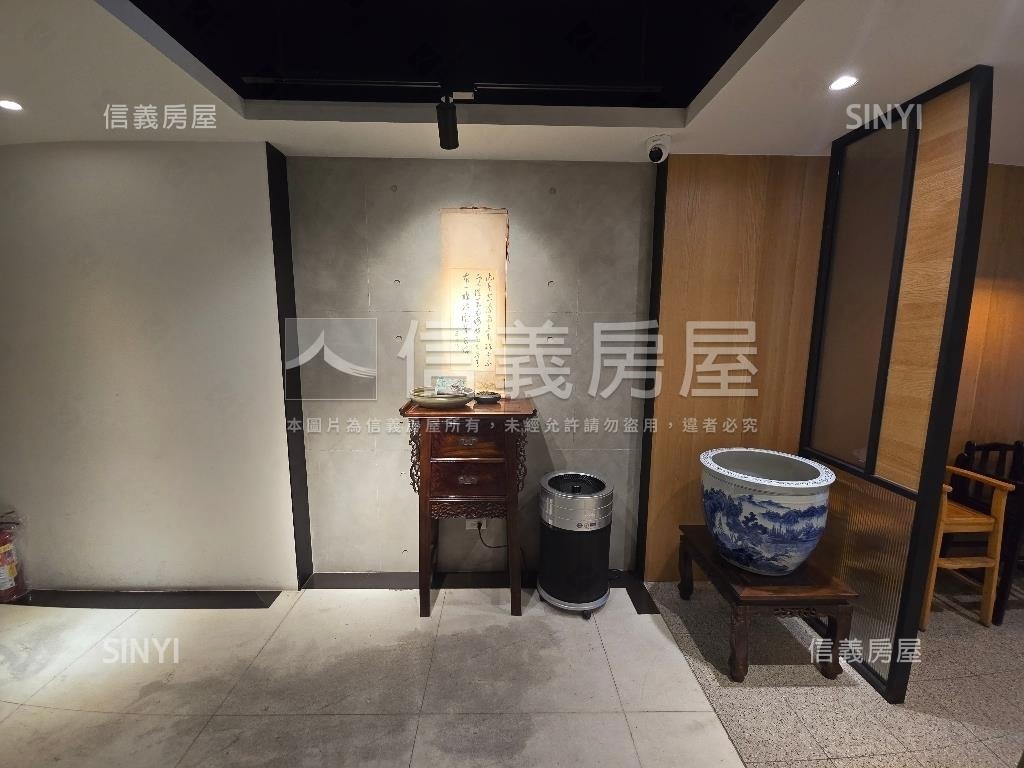 ㊖公益路市民廣場店面透天房屋室內格局與周邊環境
