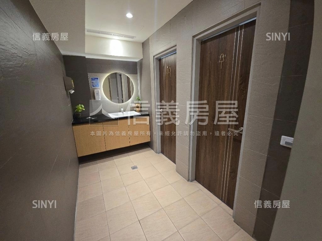 ㊖公益路市民廣場店面透天房屋室內格局與周邊環境