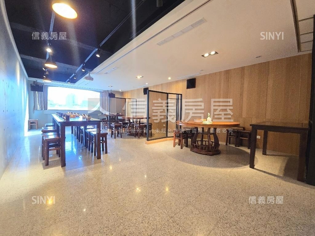 ㊖公益路市民廣場店面透天房屋室內格局與周邊環境