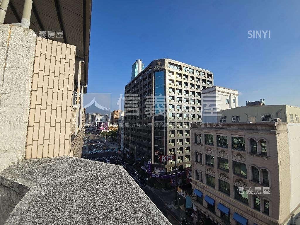 ㊖公益路市民廣場店面透天房屋室內格局與周邊環境