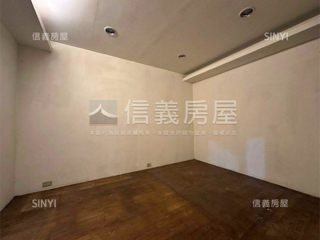 幸福路大空間房屋室內格局與周邊環境
