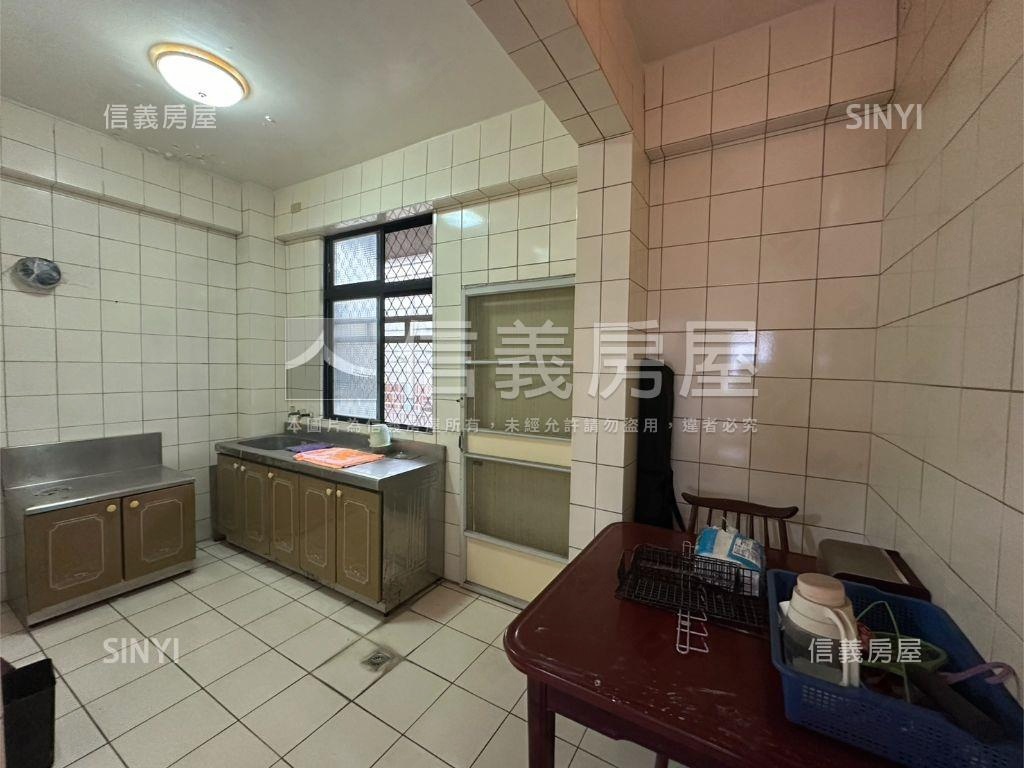 保安美美宅房屋室內格局與周邊環境