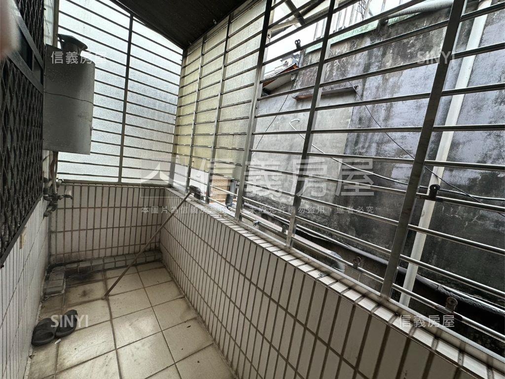 保安美美宅房屋室內格局與周邊環境