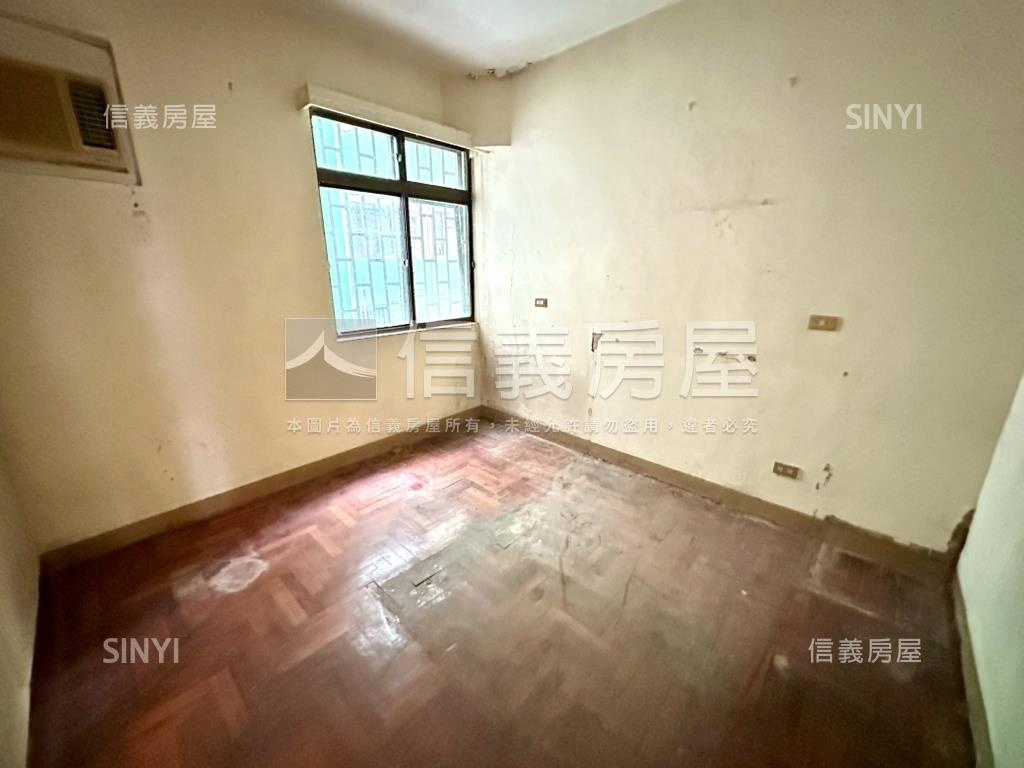 稀有釋出★中興庭院別墅房屋室內格局與周邊環境