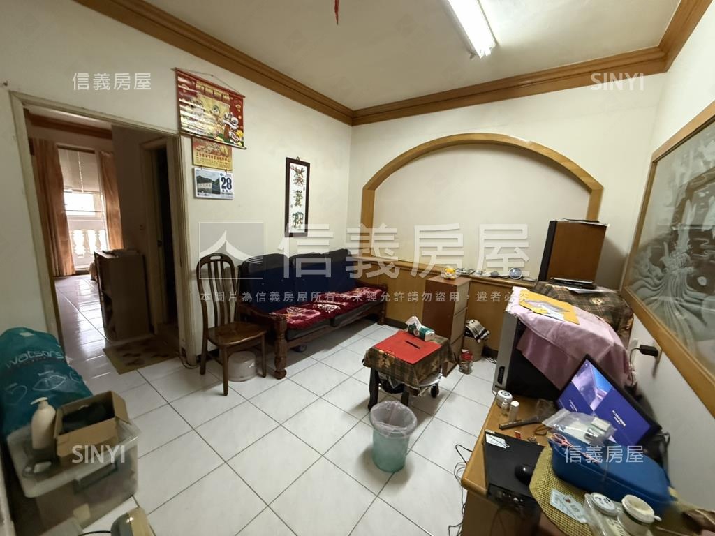 台北新都稀有透天房屋室內格局與周邊環境
