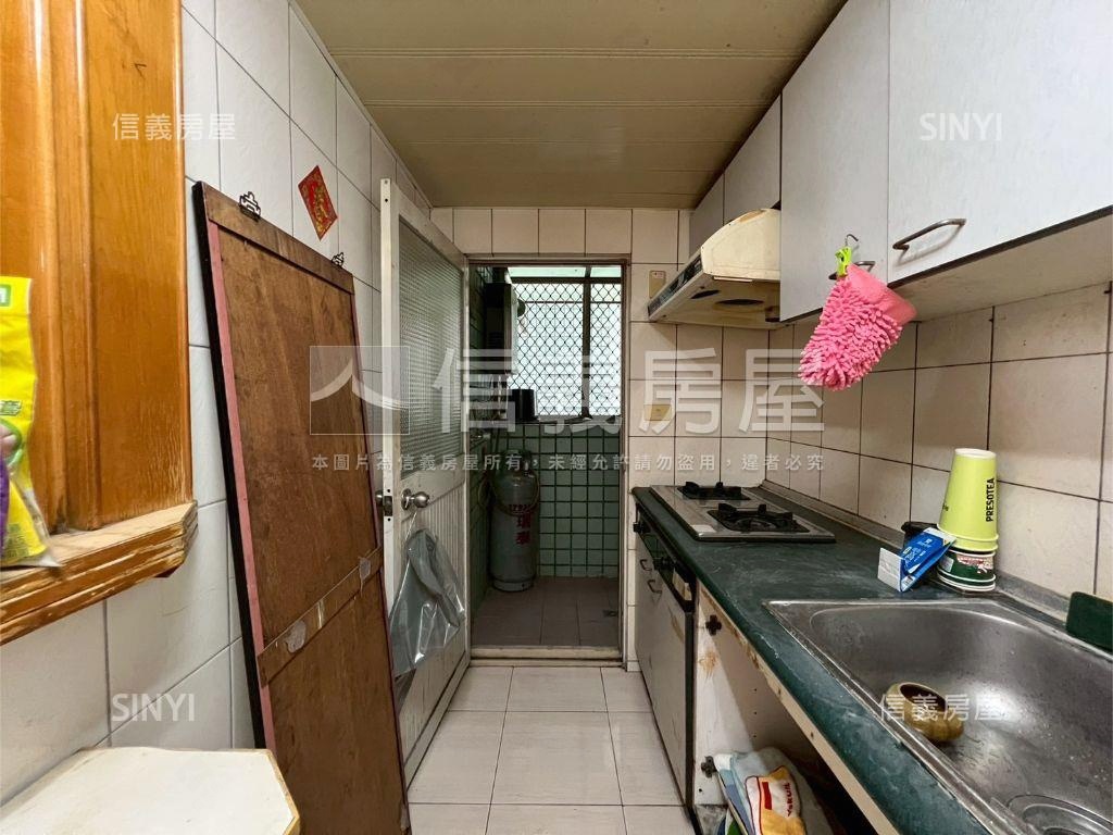 園中園採光舒適亮宅房屋室內格局與周邊環境