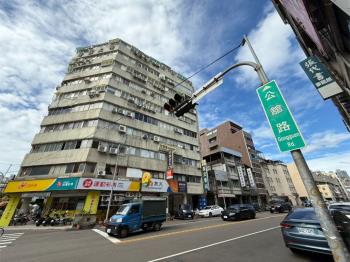 西區公館路電梯收租七套房