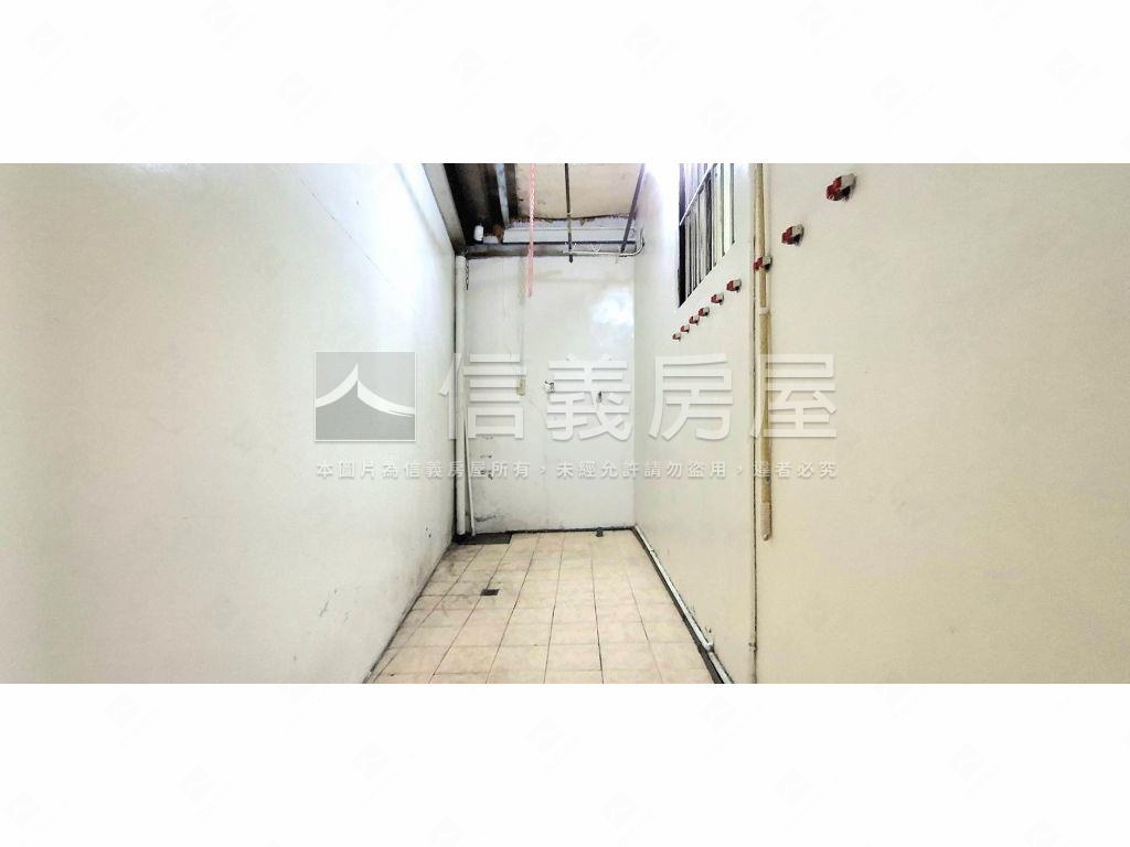 稀有綠百代一樓房屋室內格局與周邊環境