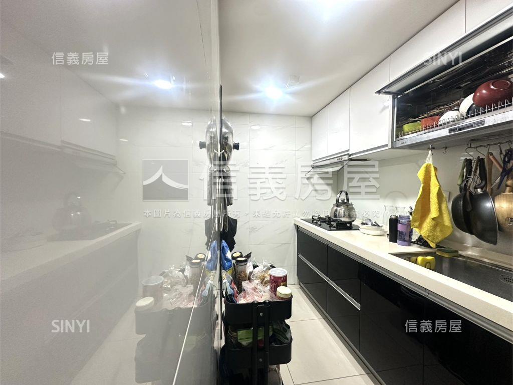 楓樹藏毓２＋１車位房屋室內格局與周邊環境