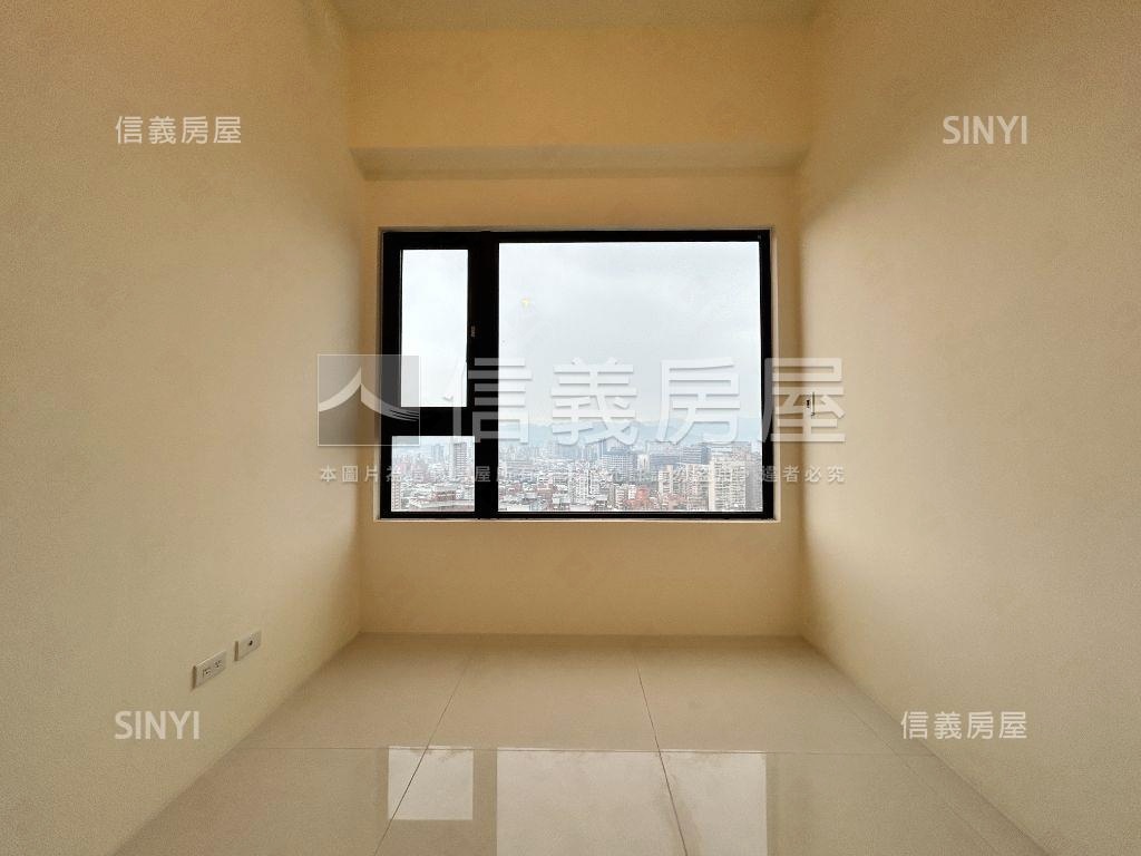 新美齊三房車位次高樓房屋室內格局與周邊環境