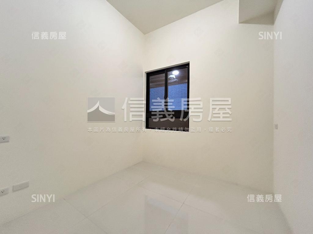 新美齊三房車位次高樓房屋室內格局與周邊環境