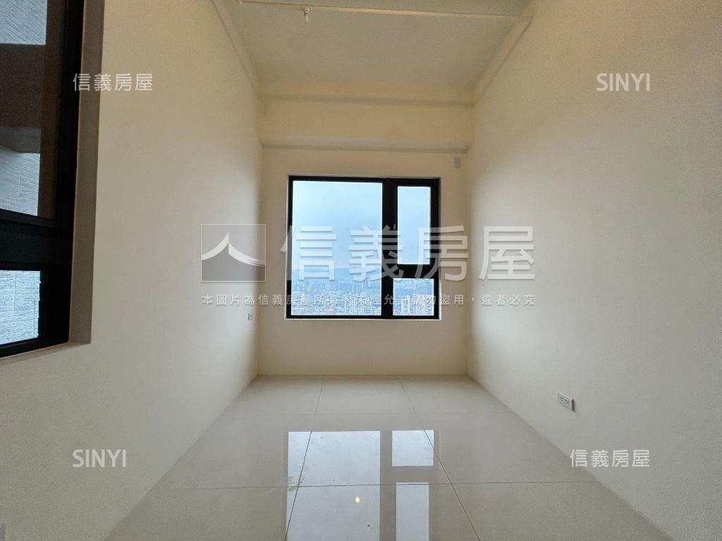 新美齊三房車位次高樓房屋室內格局與周邊環境