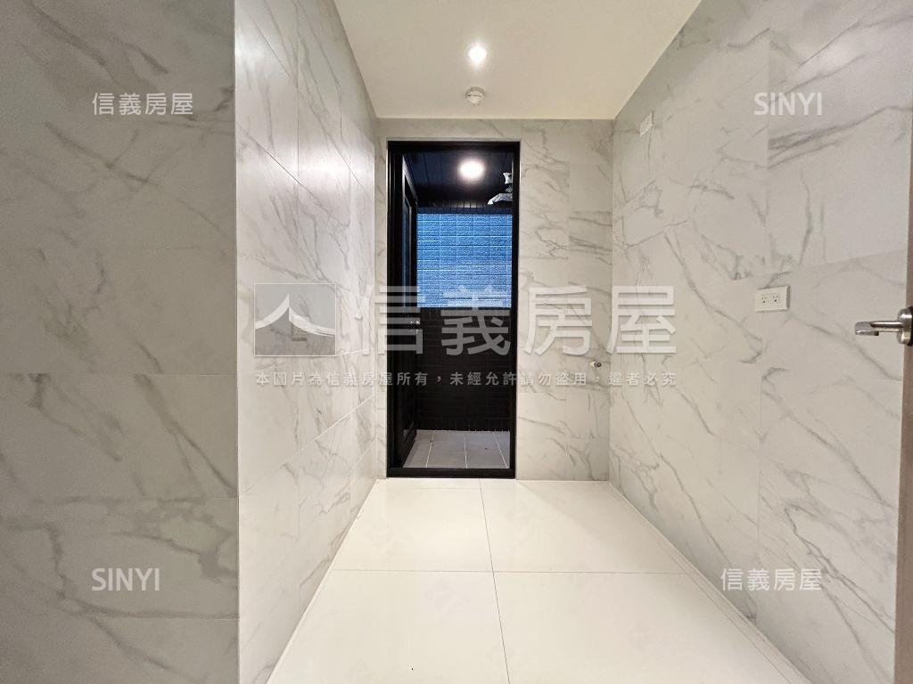 新美齊三房車位次高樓房屋室內格局與周邊環境