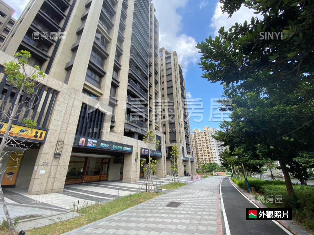 輕時代‧輕軌‧三房車位房屋室內格局與周邊環境