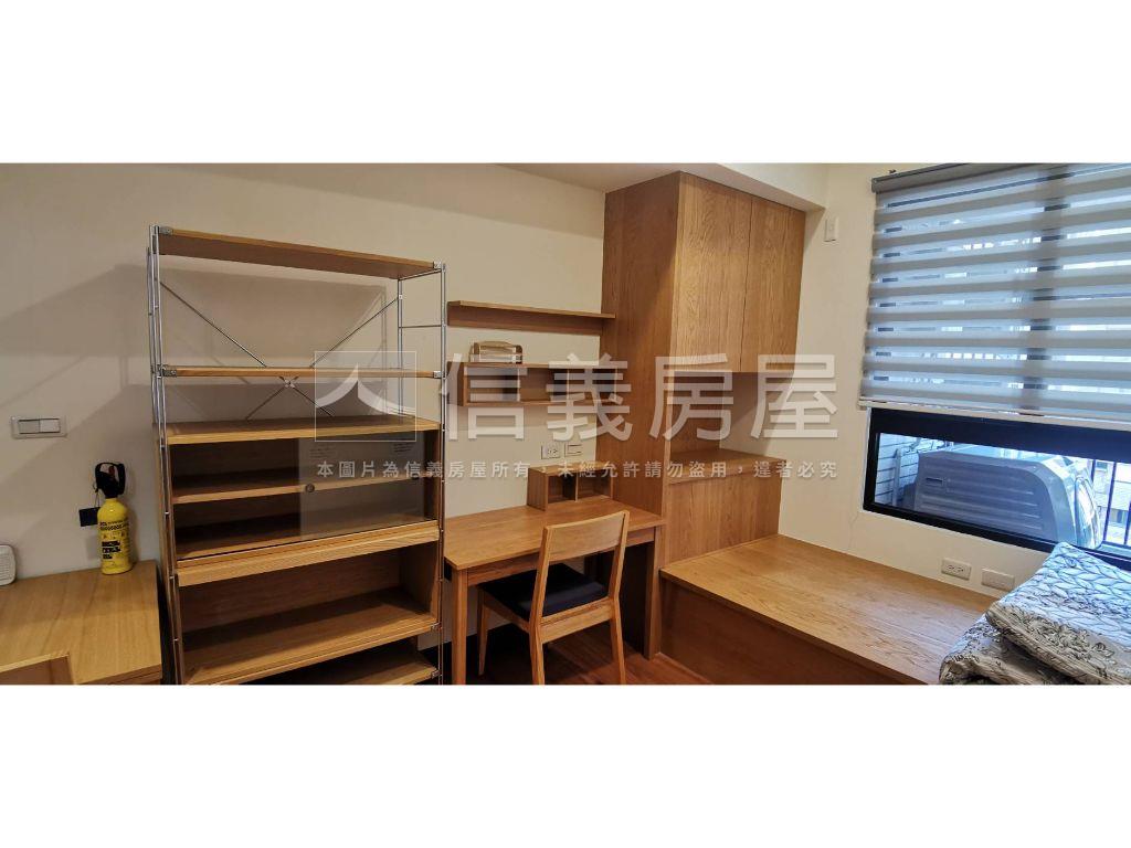 高鐵郡都巴洛克美兩房平車房屋室內格局與周邊環境