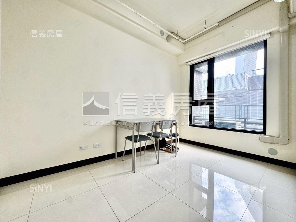 高質感社區三房平車三年屋房屋室內格局與周邊環境