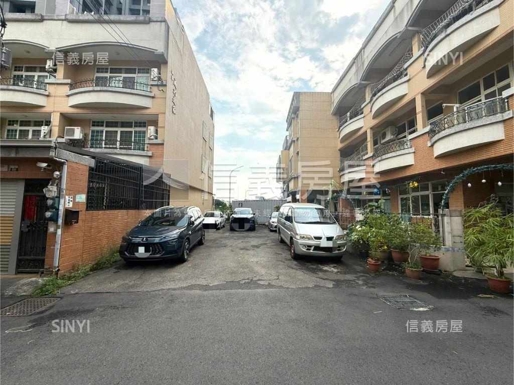 稀有面寬大地坪角間金透店房屋室內格局與周邊環境
