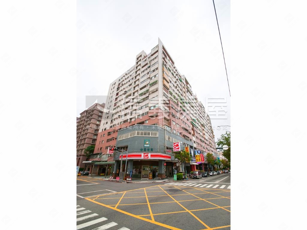 俊國福岡高樓採光二房房屋室內格局與周邊環境