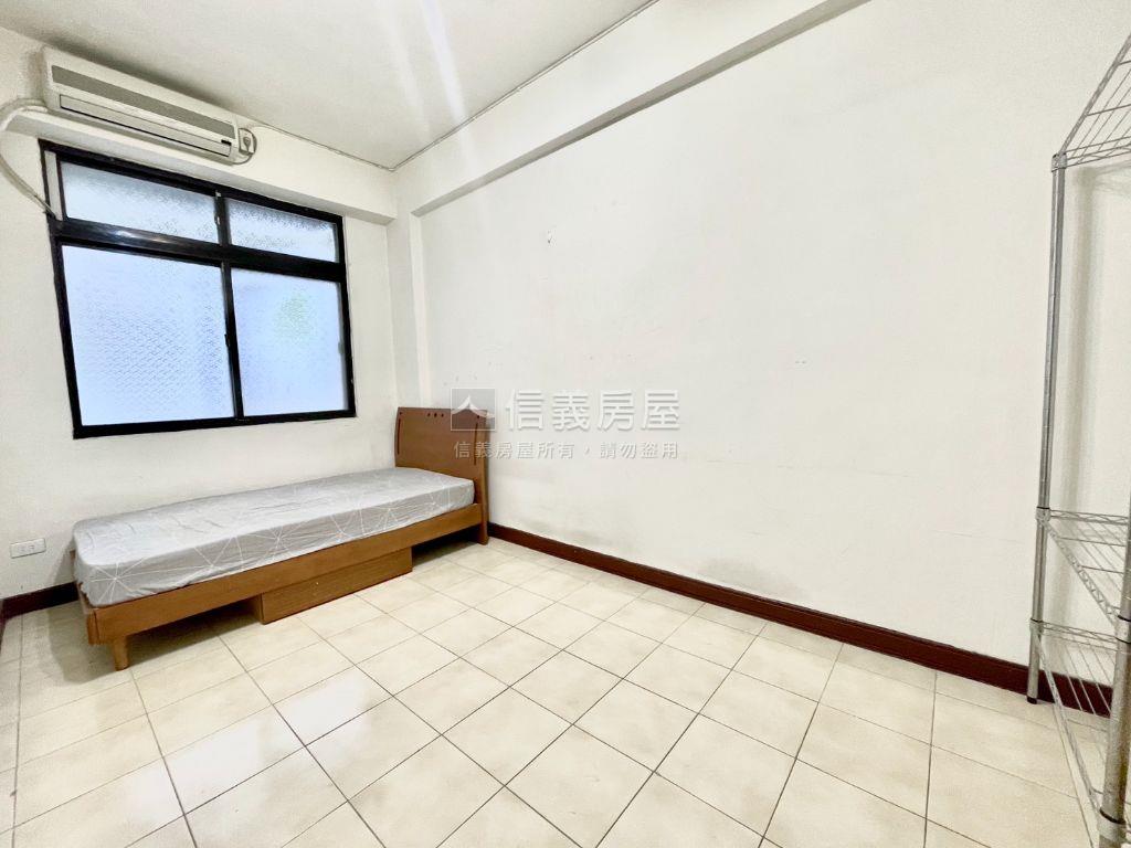 近市政府★河畔旁三房房屋室內格局與周邊環境