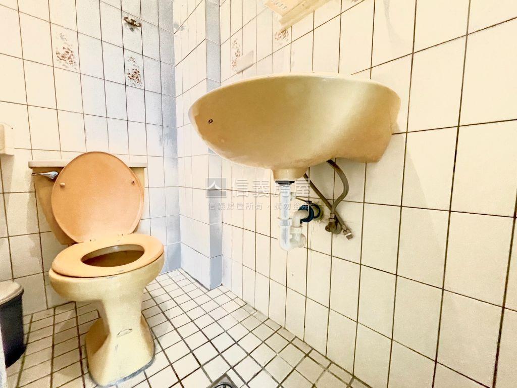近市政府★河畔旁三房房屋室內格局與周邊環境