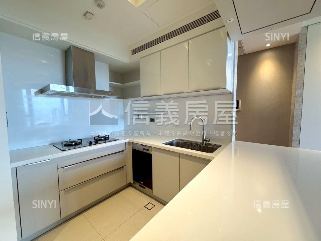 精銳雲高樓視野三房房屋室內格局與周邊環境