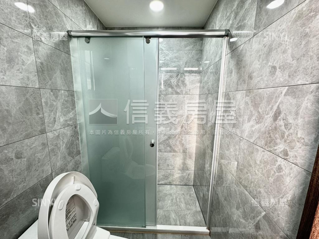 客運園區新成質感透天Ⅰ房屋室內格局與周邊環境