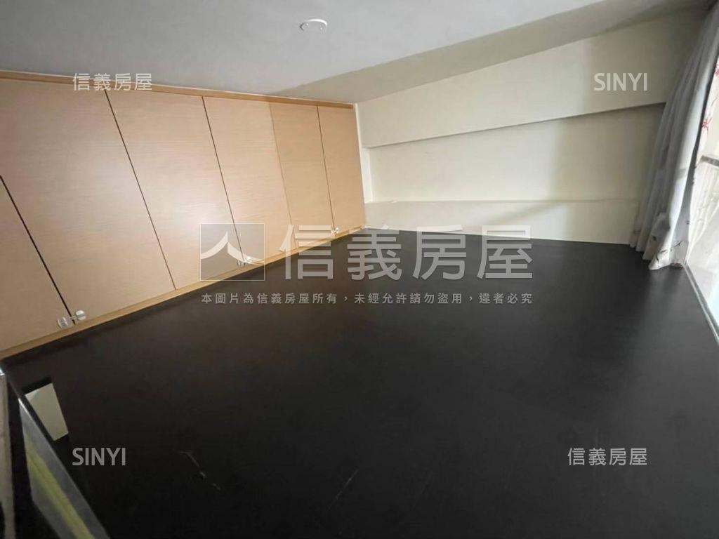 冠堤晶華陽台小豪宅房屋室內格局與周邊環境
