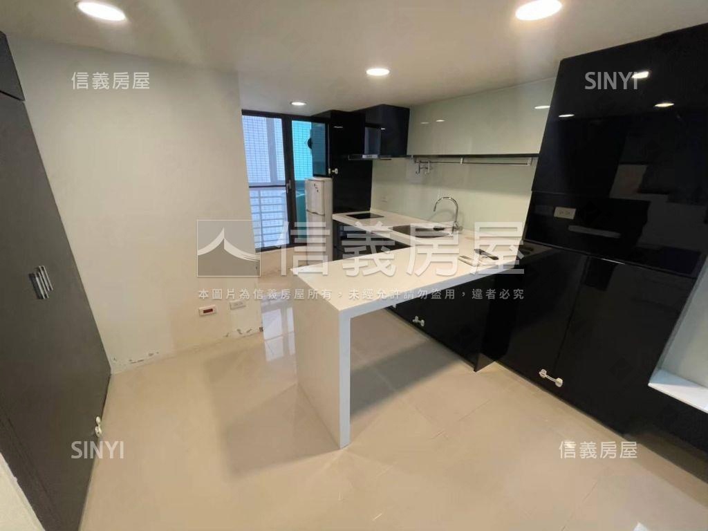 冠堤晶華陽台小豪宅房屋室內格局與周邊環境