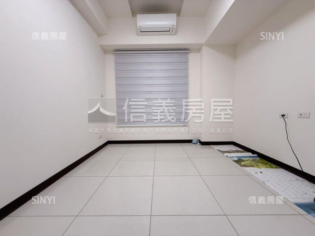 知青漂亮三房車位房屋室內格局與周邊環境