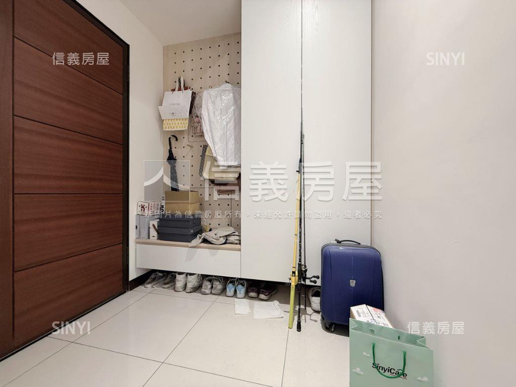 知青漂亮三房車位房屋室內格局與周邊環境