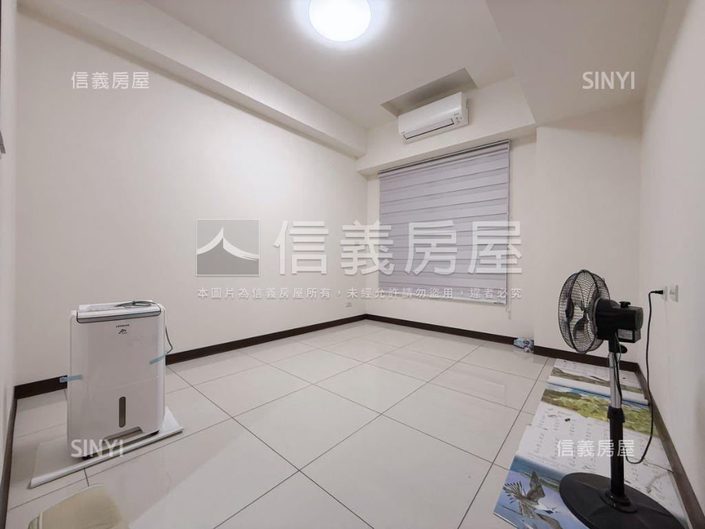 知青漂亮三房車位房屋室內格局與周邊環境