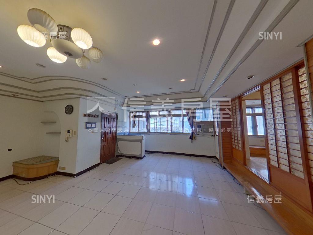 天母廣場邊間大三樓房屋室內格局與周邊環境