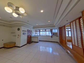 天母廣場邊間大三樓