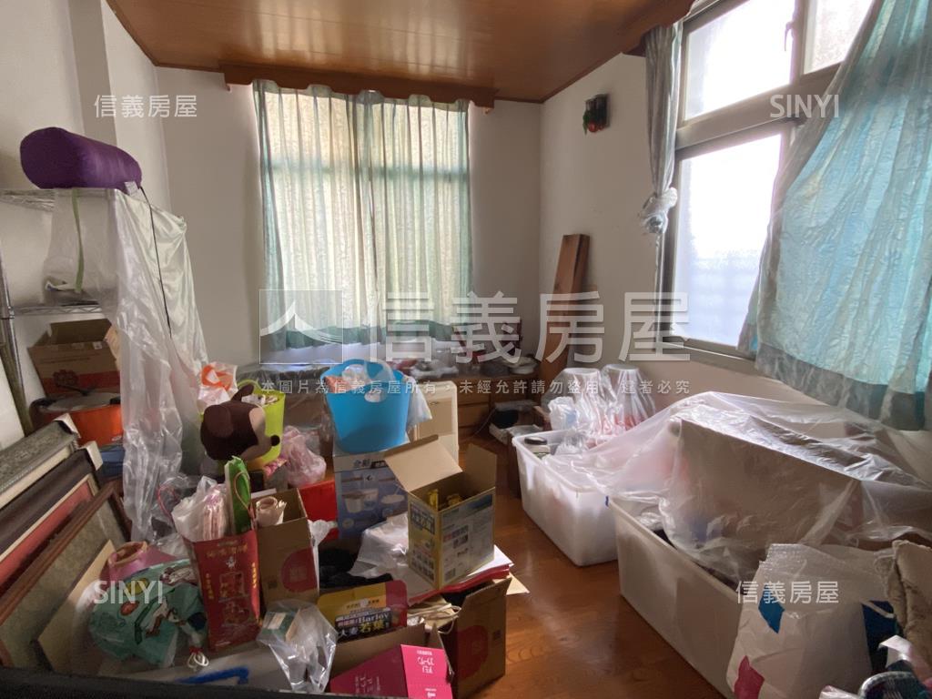 近南二中約４７坪大坪透天房屋室內格局與周邊環境