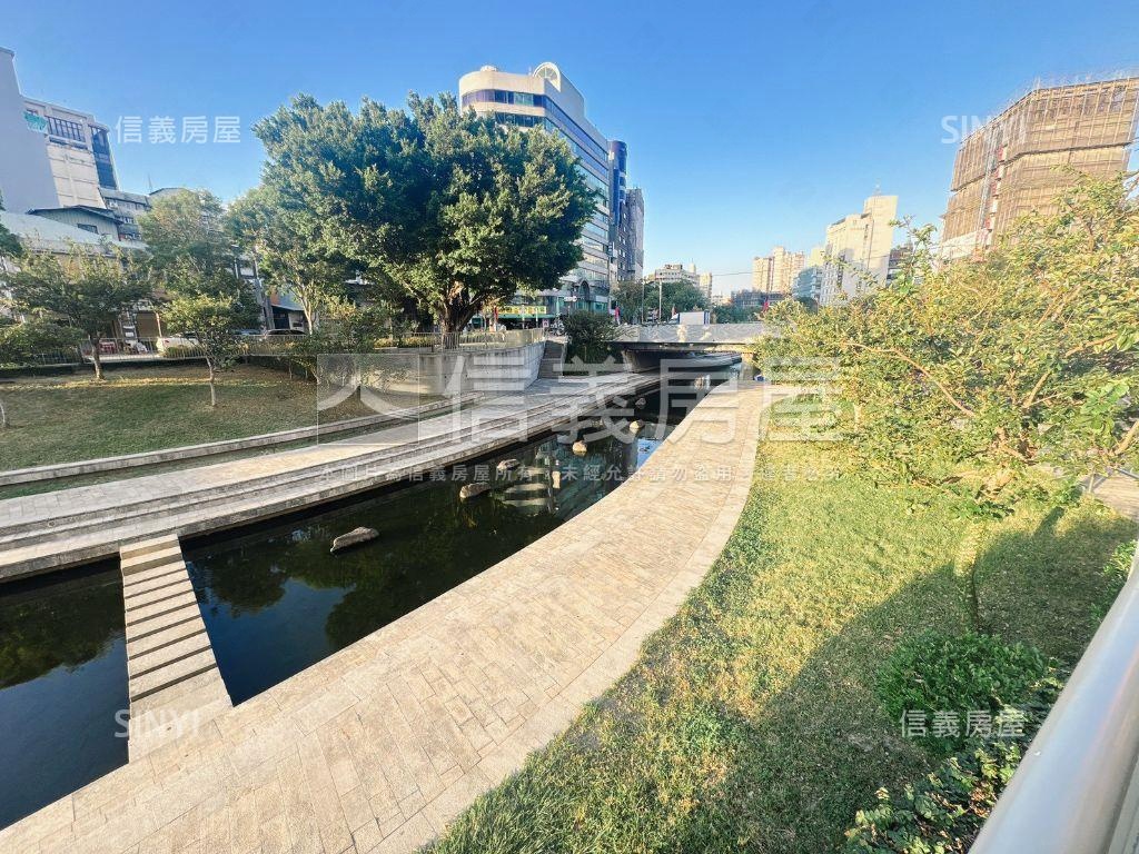 近台中醫院古典咖啡廳店面房屋室內格局與周邊環境