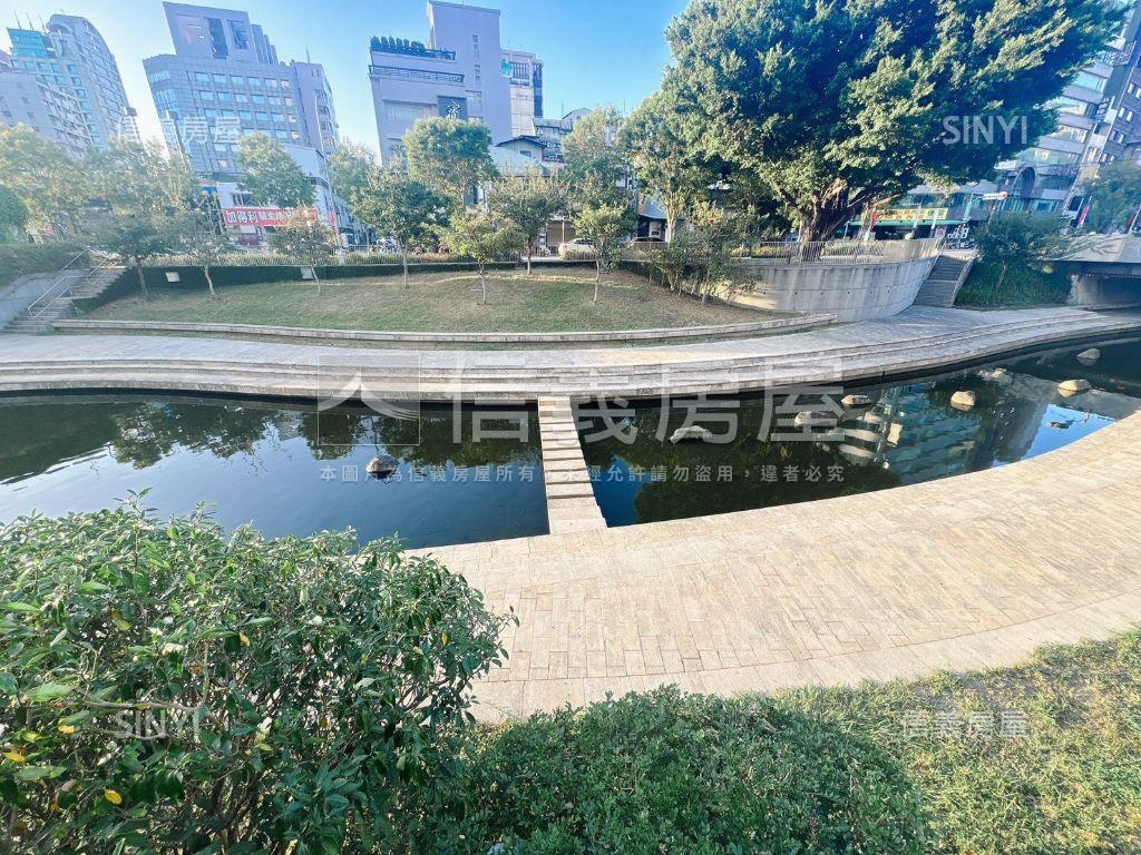 近台中醫院古典咖啡廳店面房屋室內格局與周邊環境