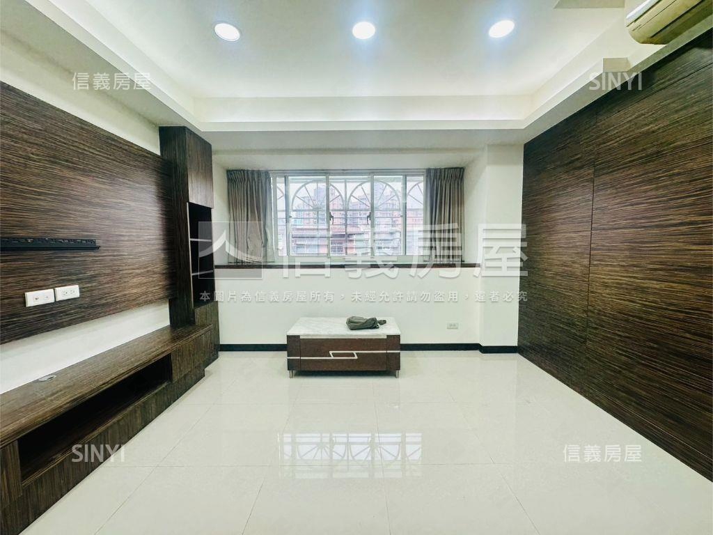 邊間明亮精美宅邸房屋室內格局與周邊環境