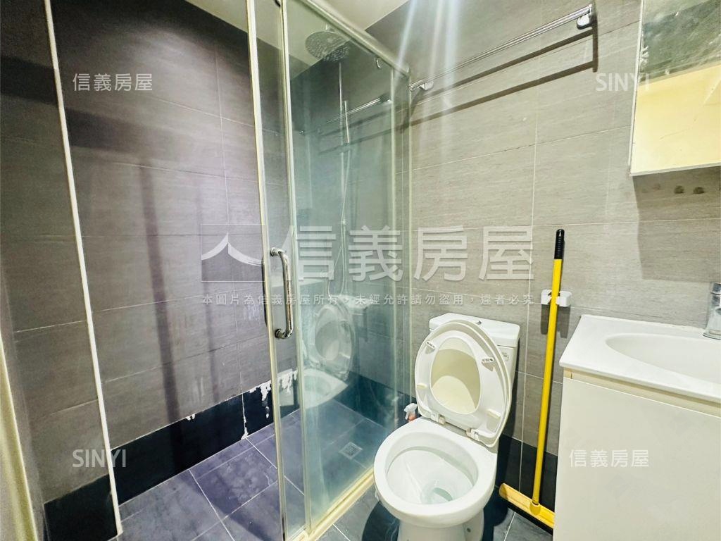 邊間明亮精美宅邸房屋室內格局與周邊環境