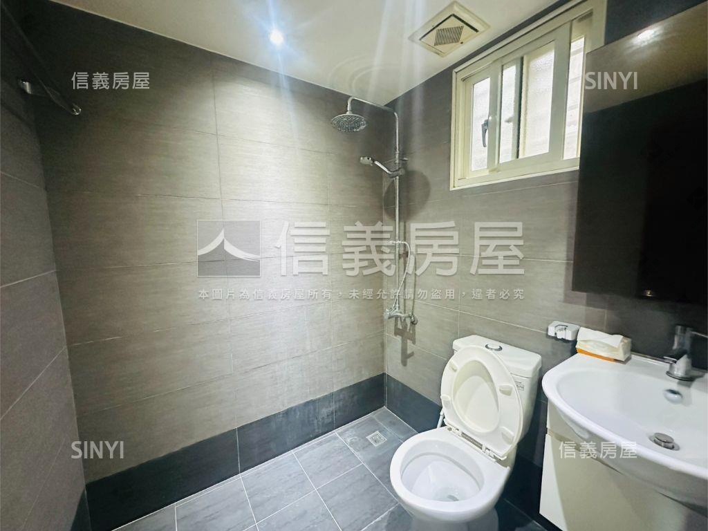 邊間明亮精美宅邸房屋室內格局與周邊環境