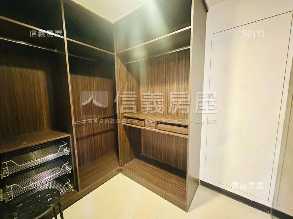 邊間明亮精美宅邸房屋室內格局與周邊環境