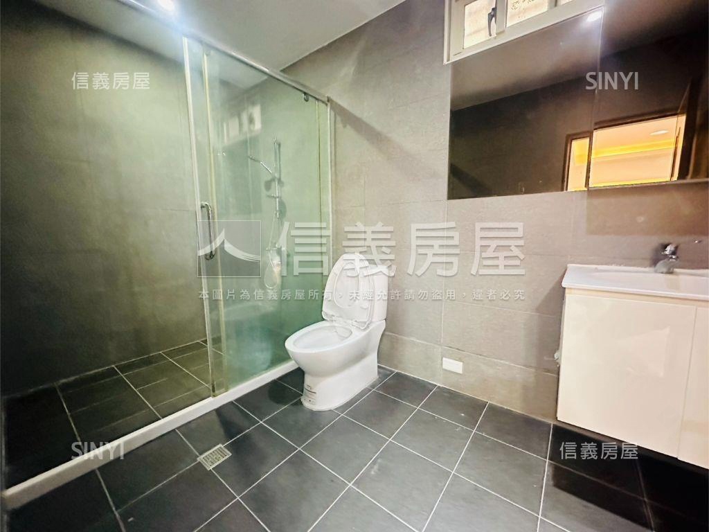 邊間明亮精美宅邸房屋室內格局與周邊環境